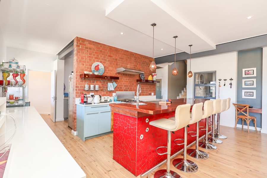 5 Bedroom Property for Sale in The Coves North West